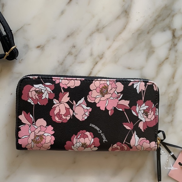 Juicy Couture matching rose black floral crossbody and matching wallet. - Picture 6 of 11